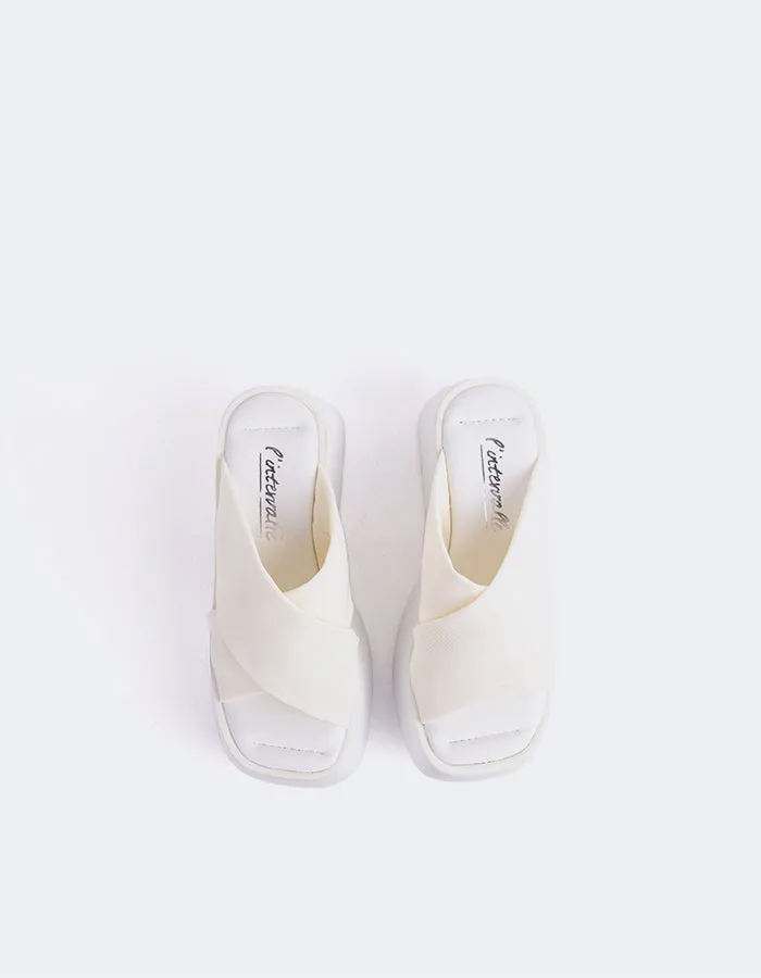 Colibri White Lycra