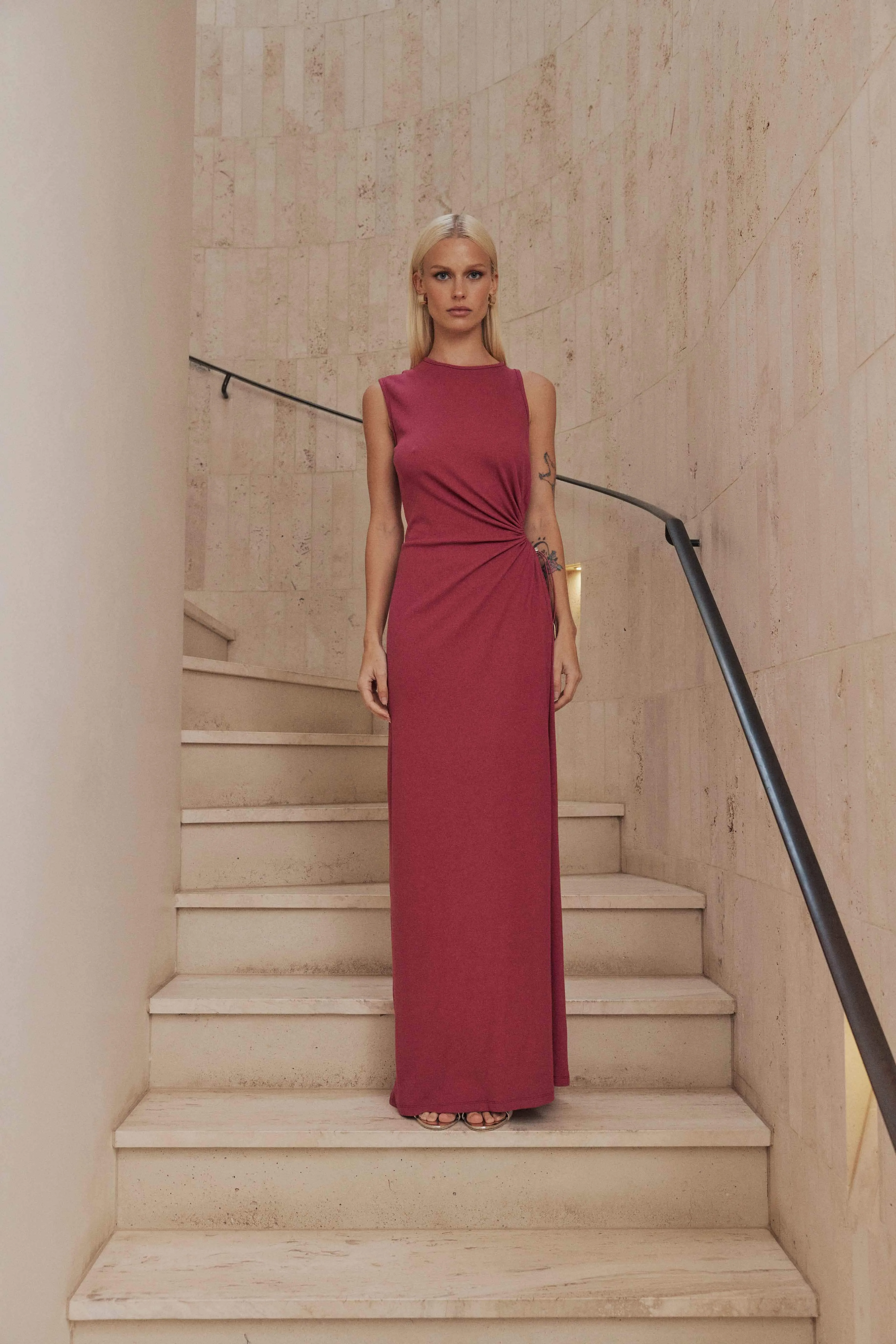 CURAAE Kendall Sleeveless Maxi Dress in Pink