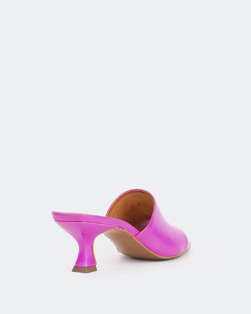 Neptune Purple Leather/Cuir Violet
